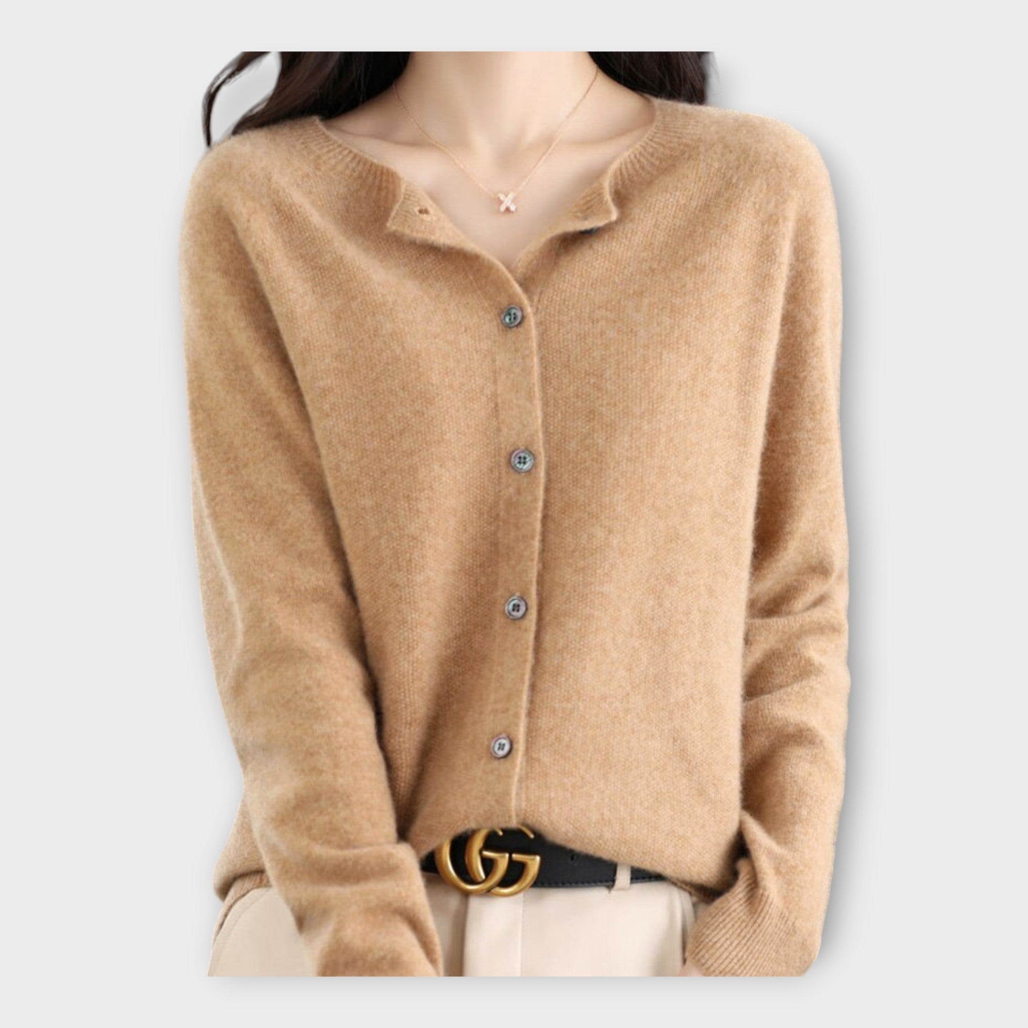 Elegantan Kardigan sa Gumbima za Sve Prilike Stil Premium