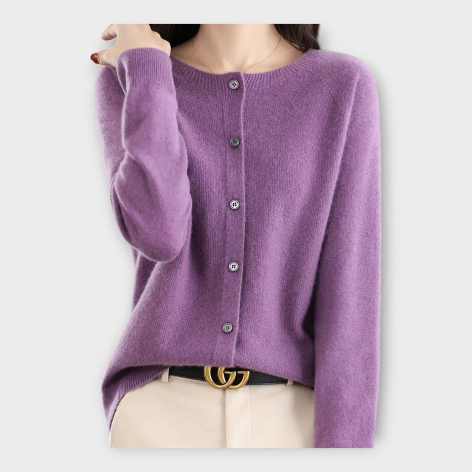 Elegantan Kardigan sa Gumbima za Sve Prilike Stil Premium