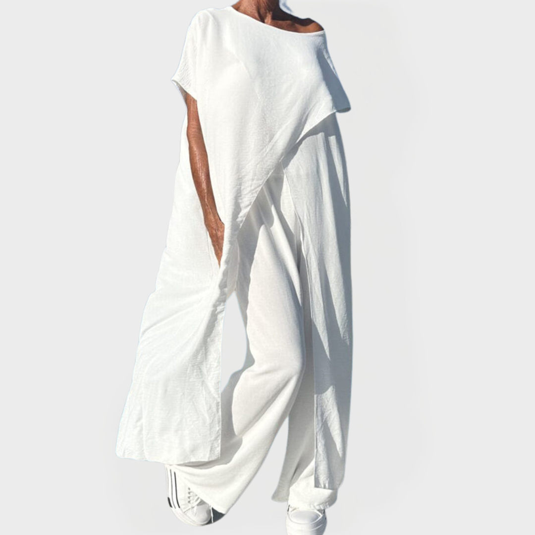 Set S Topom Na Jedno Rame I Hlačama U Bijeloj Boji Za Ljeto