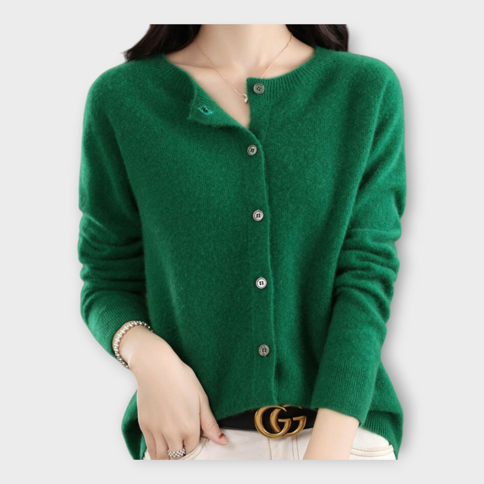 Elegantan Kardigan sa Gumbima za Sve Prilike Stil Premium