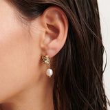 Mina Naušnice S Blok Biserom Zlato Premazane 18K Na Bazi Od Mesinga Klinasti Zatvarač