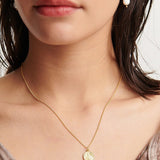 Mina Naušnice S Blok Biserom Zlato Premazane 18K Na Bazi Od Mesinga Klinasti Zatvarač