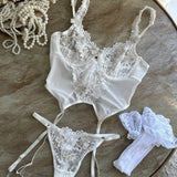 Leyla Vjenčani Set Donjeg Rublja Elegantne Čipke Cvjetne Sa Zavodljivim Dodirom Za Vjenčanje