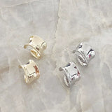 Erin Hoop Naušnice Zlato Platerane Nepravilnog Oblika S Debelim Remenom Duljine 18 Milimetara I Širine 11 Milimetara