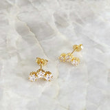 Sophie Naušnice Zlatne Boje Sa Tri Sjajna Kamenčića Za Elegantnu Izjavu I Svaki Dan