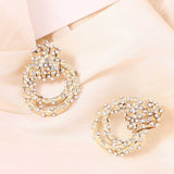 Èala Zlato Naušnice Diamantski Detalji Sa Stud Stražnjim Zatvaračem Za Elegantne Prigode I Svakodnevni Glamur Dizajn