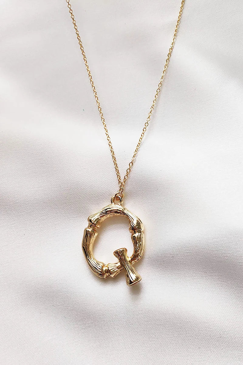 Inicijalna Zlatna Ogrlica Sa Privjeskom Slova P I T Na Lančiću S Dva Podesiva Duga Lančica Za Slojevito Nošenje