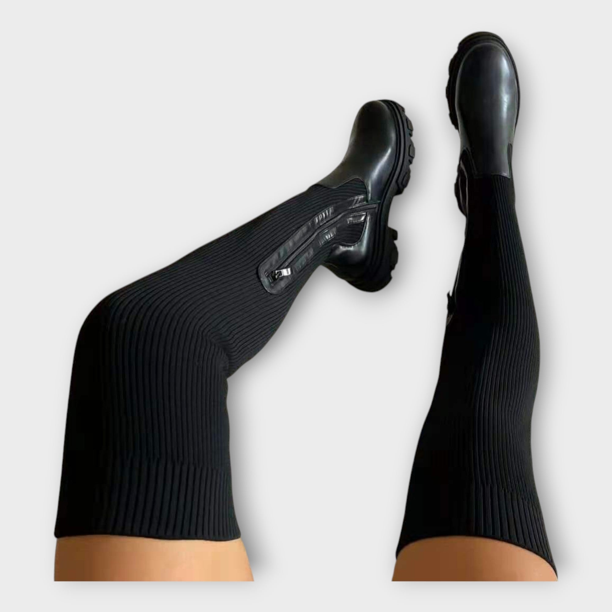 Moderne Čizme sa Minimalnim Dizajnom za Svestrani Stil Idealne za Dnevne i Večernje Kombinacije sa Fleksibilnim Krojem