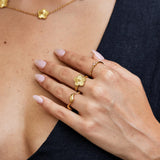 Anillo de trébol dorado - Hala Madrid