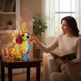 Mimi Lampa U Vitražima Žive Boje Stilska Atmosfera