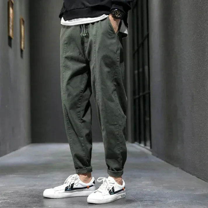 Pantalón Jogger Tapered Urbano - Hala Madrid