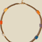 Moira Ogrlica S Višebojnim Kamenjem Za Dramatičan Stil Na Večernjim Događanjima I Svečanostima