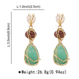 Viseće Naušnice S Mnogim Draguljima Šarene Za Posebne Prigode I Glamurozan Dodatak Svakoj Modnoj Kombinaciji