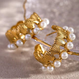 Naušnice Hoop Sa Školjkastim Perlama U Klasičnom Dizajnu Za Svakodnevne I Posebne Prilike