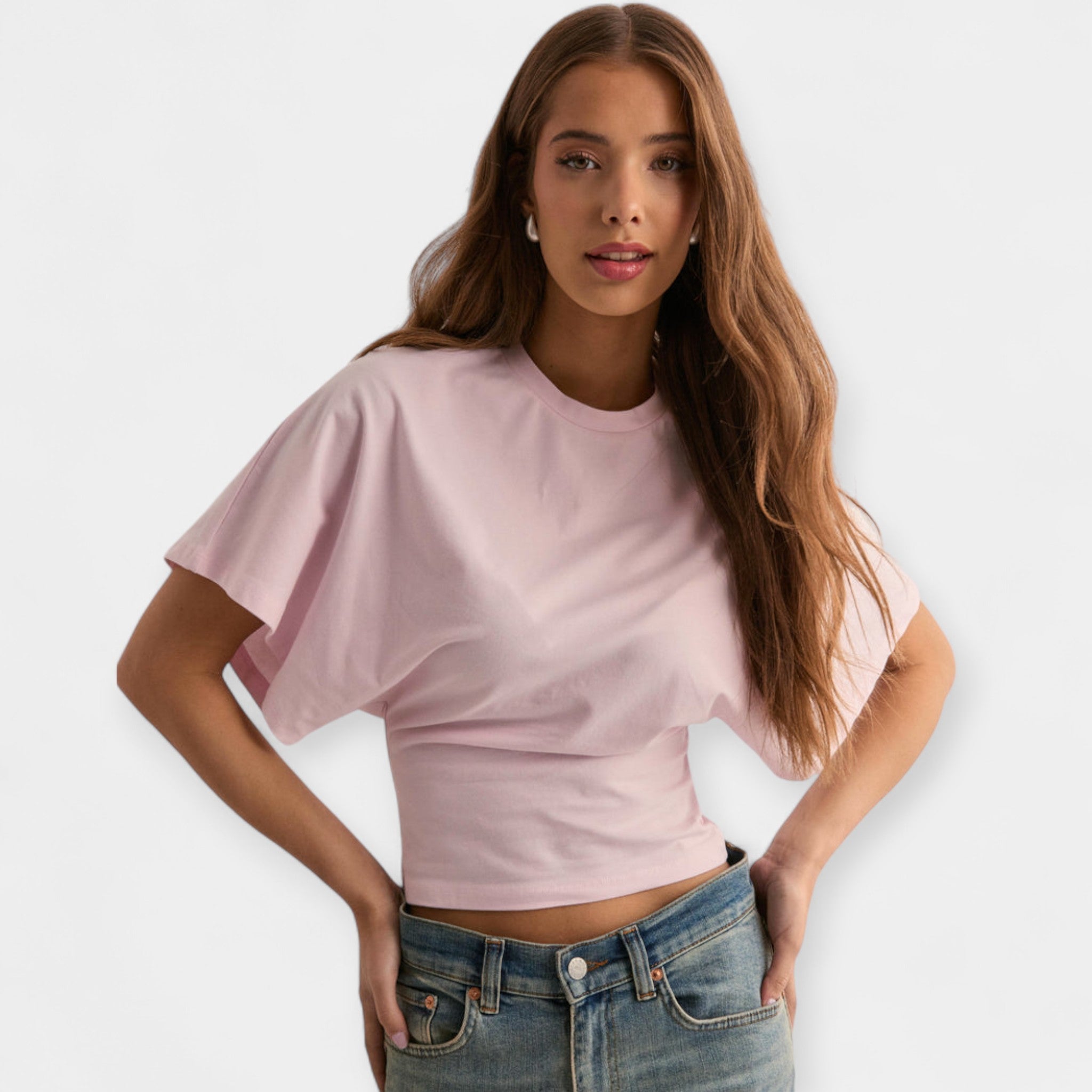 Bluza S Udobnim Širokim Rukavima I Naglašenim Strukom