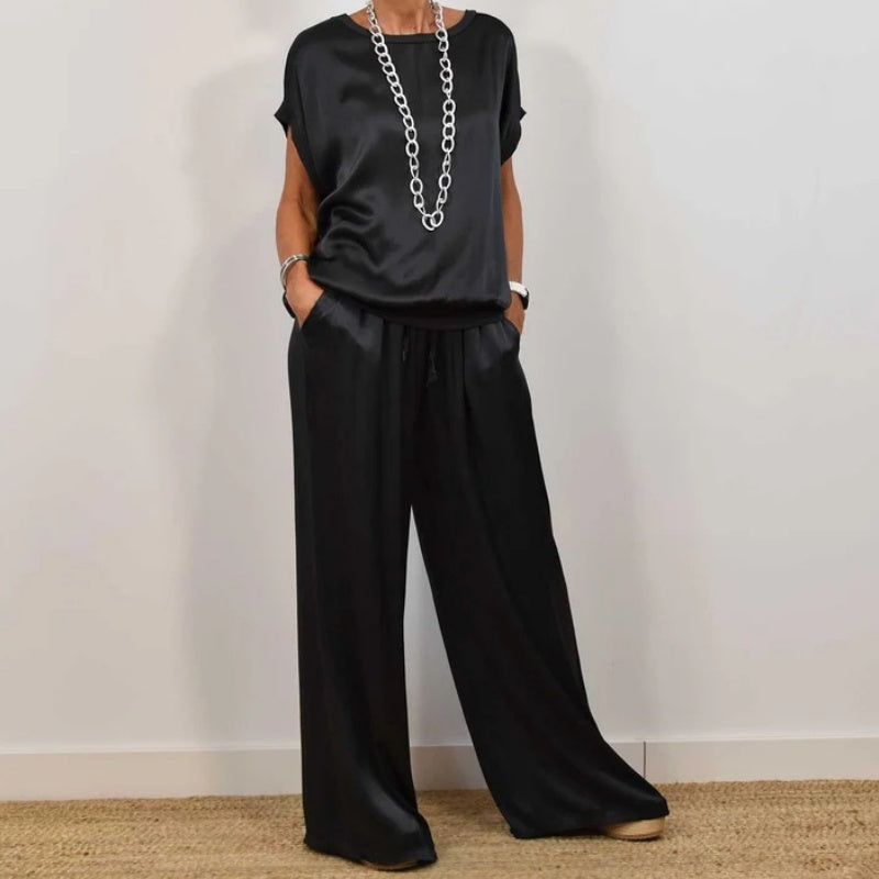 Roušlana Set U Luksuznoj Udobi Za Svakodnevnu Eleganciju