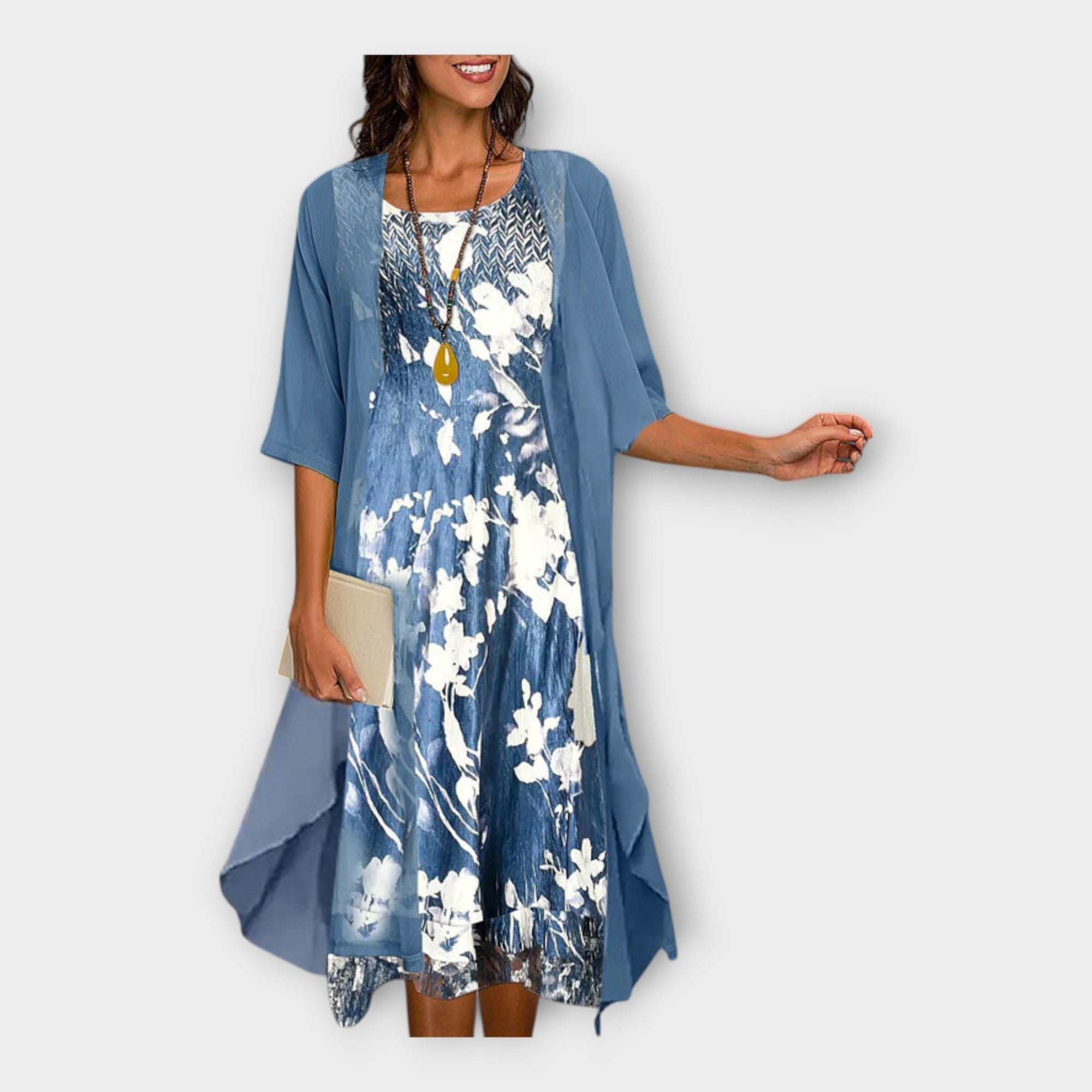 Lagana Haljina S Vanjskom Jaknom I Uzorcima Za Sve Prilike